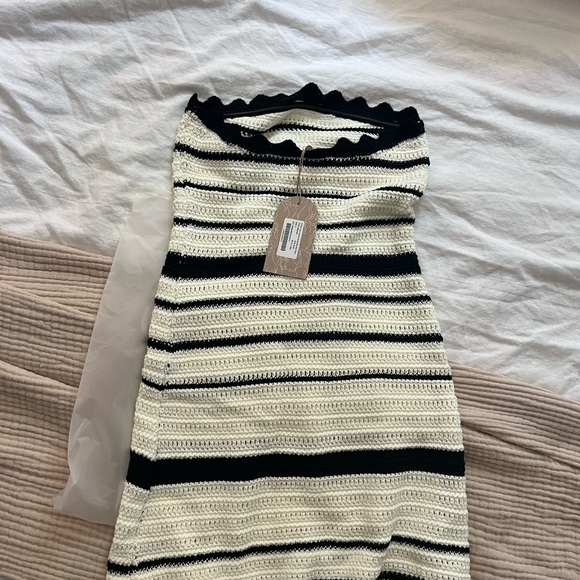 MESHKI JENNI
Contrast Crochet Knit Mini Dress - Black/White - Picture 4 of 5